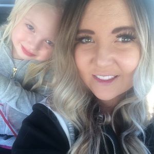 Meet your Posher, Marissa